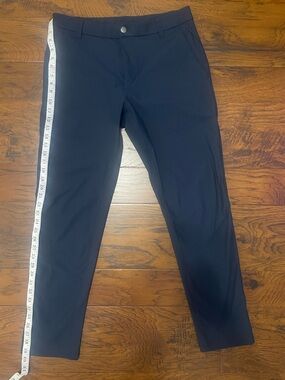 Lululemon men’s Navy commission Pants